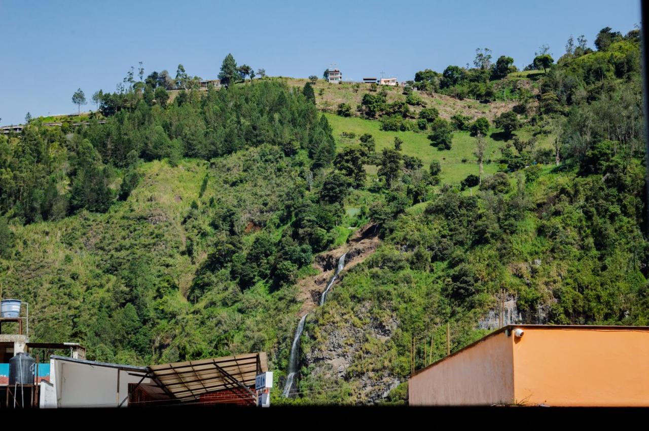 Residencial Amaru Hotell Baños Eksteriør bilde